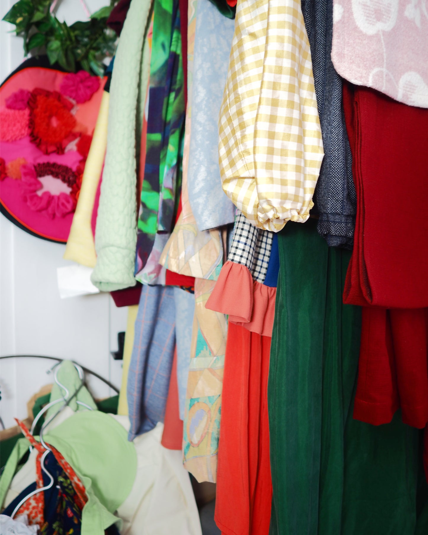 Skapet fullt - forhåndsbestilling - MELILOT